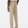 Pantalones chinos de corte ajustado