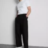 Pantalones chinos holgados de talle medio