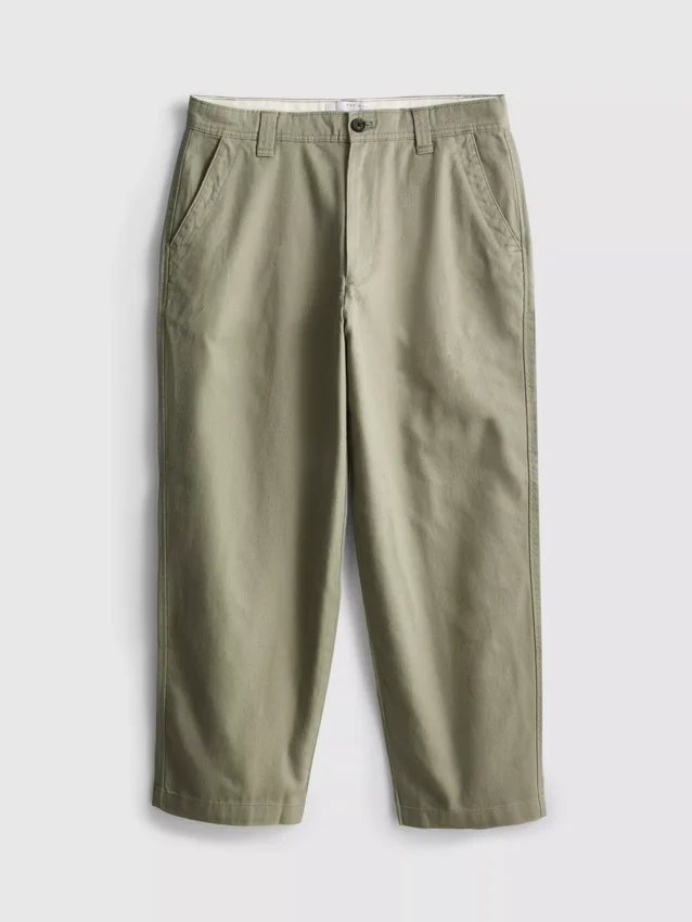 Pantalones chinos holgados de talle medio