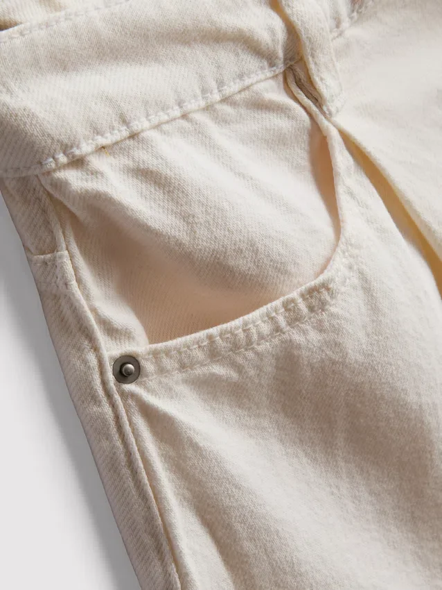 Pantalones cortos acampanados plisados de mezclilla con alto contenido de algodón