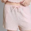 Pantalones cortos arrugados con cordón