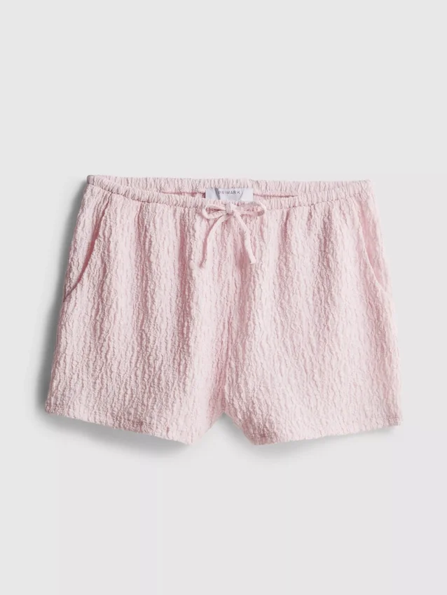 Pantalones cortos arrugados con cordón