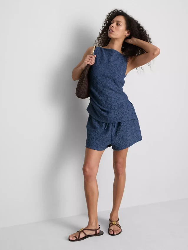 Pantalones cortos arrugados de estilo relajado de Paula Echevarría