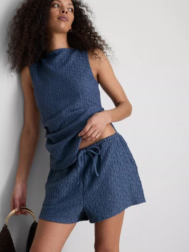 Pantalones cortos arrugados de estilo relajado de Paula Echevarría