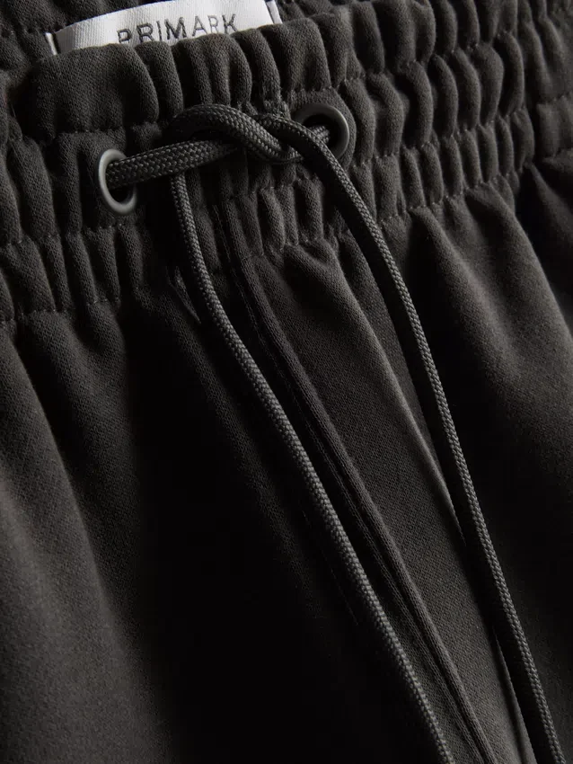 Pantalones cortos con cordón