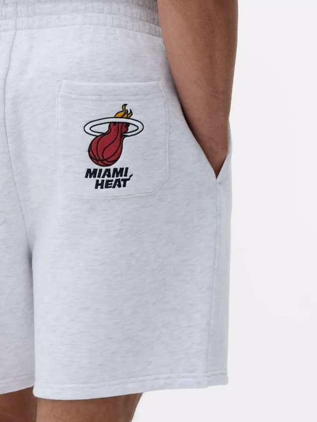 Pantalones cortos con cordón de los Miami Heat de la NBA
