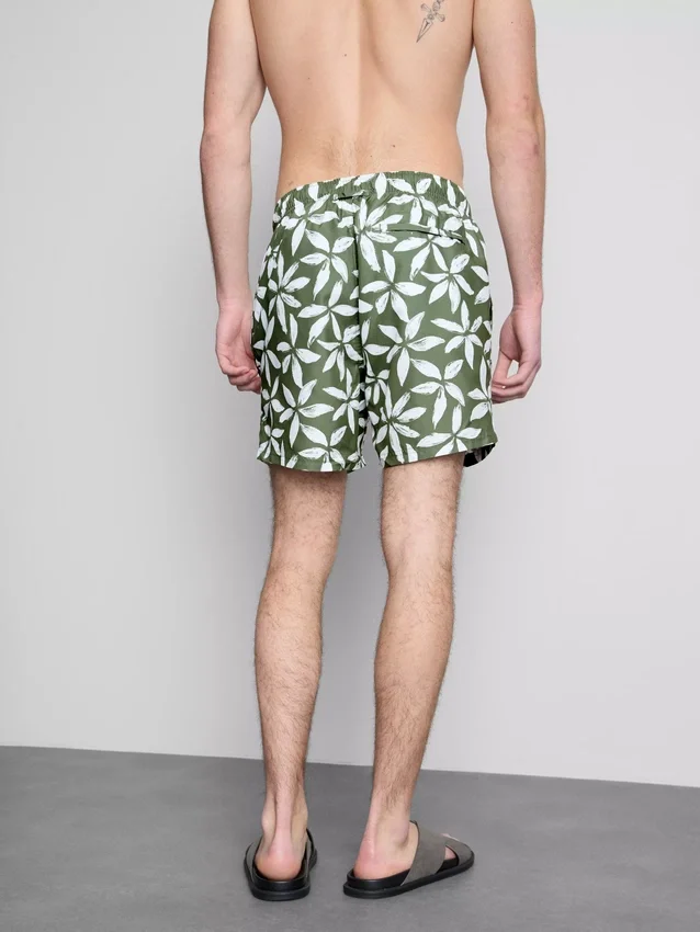 Pantalones cortos con cordón y estampado floral