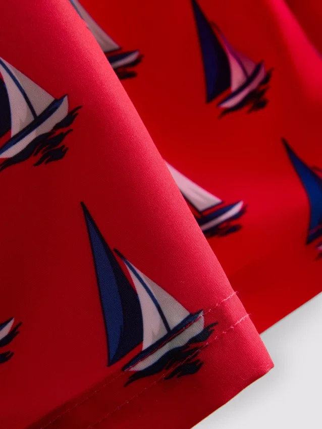 Pantalones cortos con diseño de velero