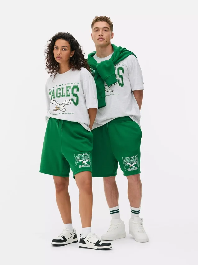 Pantalones cortos con el logotipo de los Philadelphia Eagles de la NFL