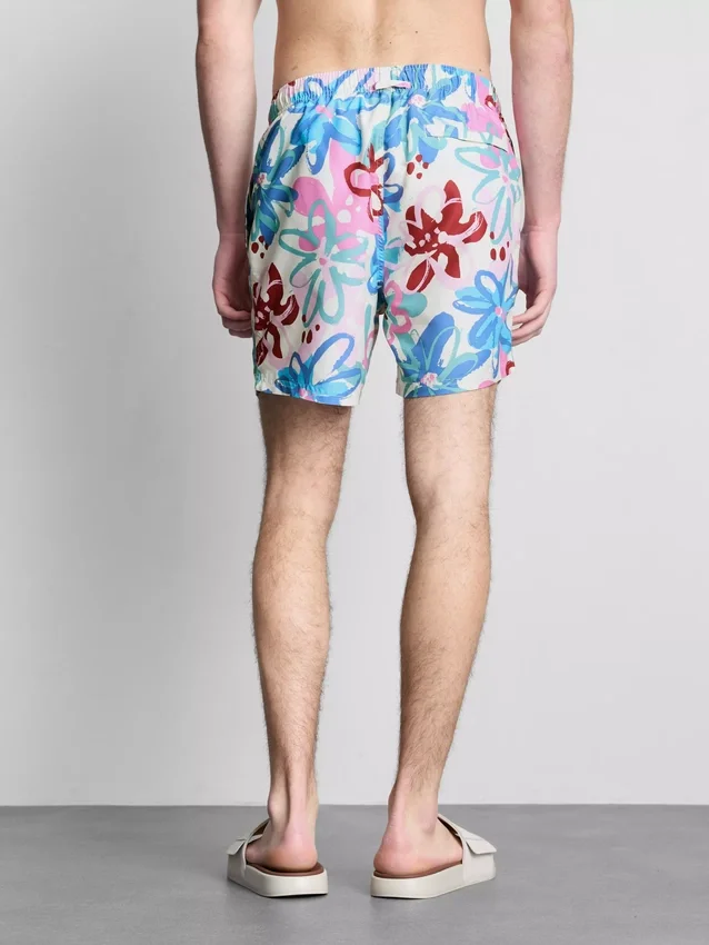 Pantalones cortos con estampado floral tipo graffiti