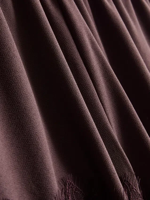 Pantalones cortos con ribete de encaje de Paula Echevarría
