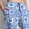Pantalones cortos con textura de azulejos mediterráneos