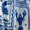 Pantalones cortos con textura de azulejos mediterráneos