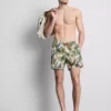 Pantalones cortos con textura de selva