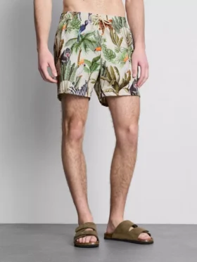 Pantalones cortos con textura de selva