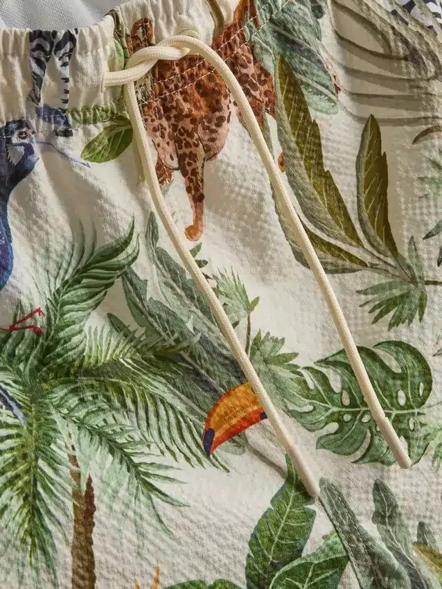 Pantalones cortos con textura de selva