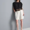 Pantalones cortos con textura y cinturón
