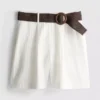 Pantalones cortos con textura y cinturón