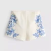 Pantalones cortos de algodón con bordado floral