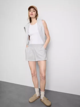 Pantalones cortos de algodón con dobladillo abierto