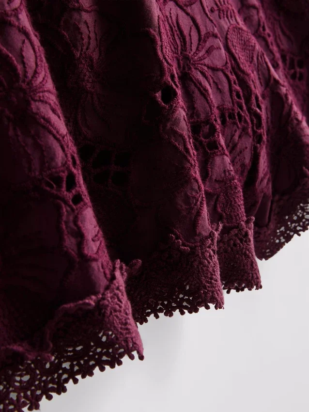 Pantalones cortos de algodón de cintura alta con bordados