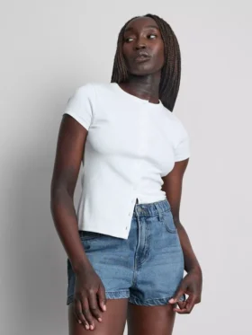 Pantalones cortos de denim de algodón con corte en A