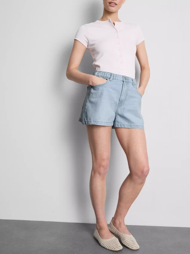Pantalones cortos de denim de algodón con corte en A