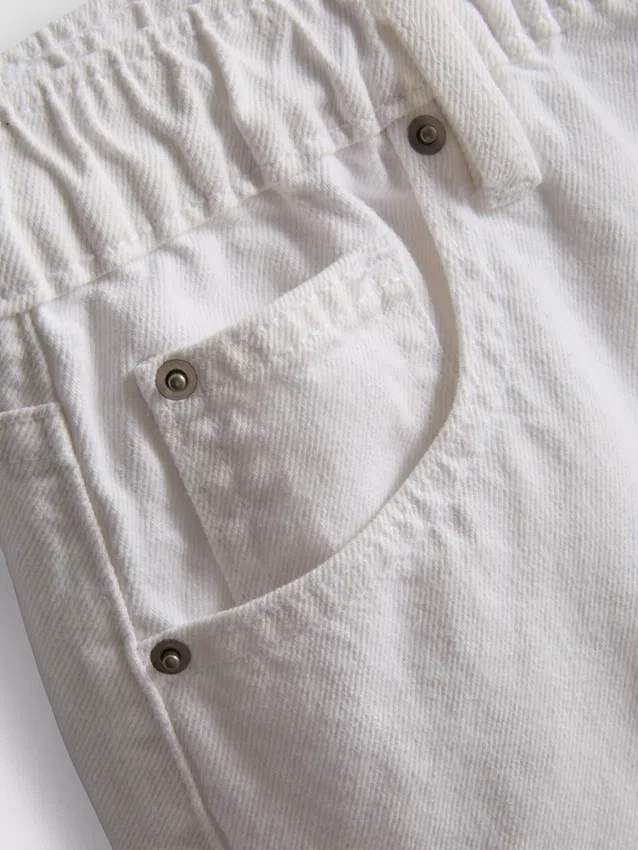 Pantalones cortos de denim de algodón con corte en A