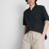 Pantalones cortos de mezcla de lino con rayas