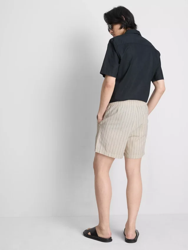 Pantalones cortos de mezcla de lino con rayas