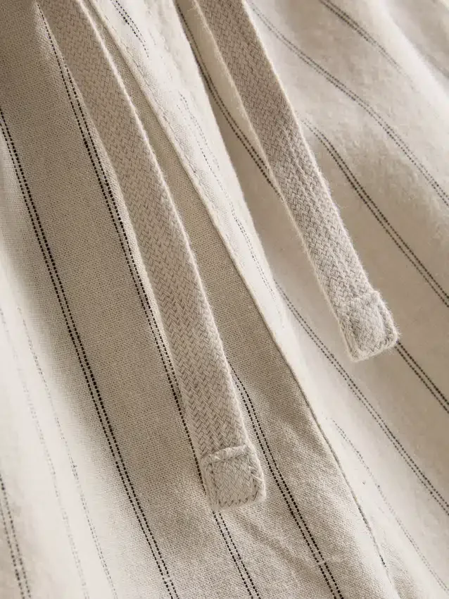 Pantalones cortos de mezcla de lino con rayas