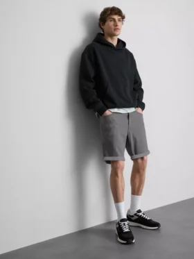 Pantalones cortos de mezclilla ajustados de talle medio
