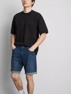 Pantalones cortos de mezclilla ajustados de talle medio