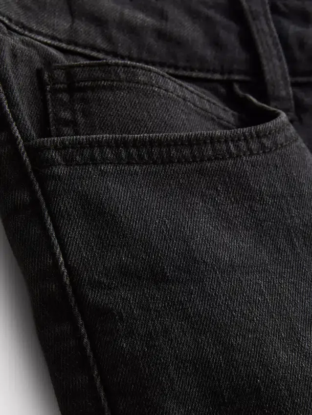 Pantalones cortos de mezclilla ajustados de talle medio