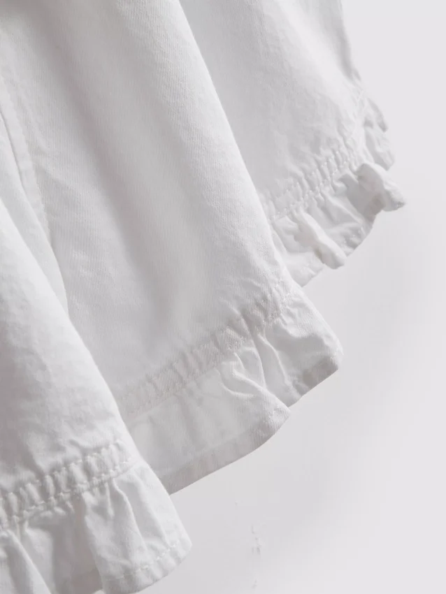 Pantalones cortos de mezclilla con dobladillo con volantes