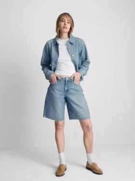 Pantalones cortos de mezclilla con dobladillo sin rematar