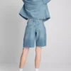 Pantalones cortos de mezclilla con dobladillo sin rematar