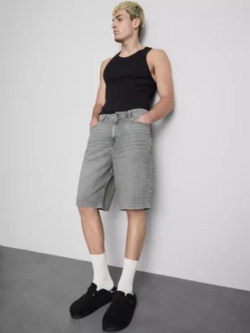 Pantalones cortos de mezclilla de corte holgado