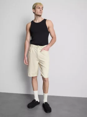 Pantalones cortos de mezclilla de corte holgado