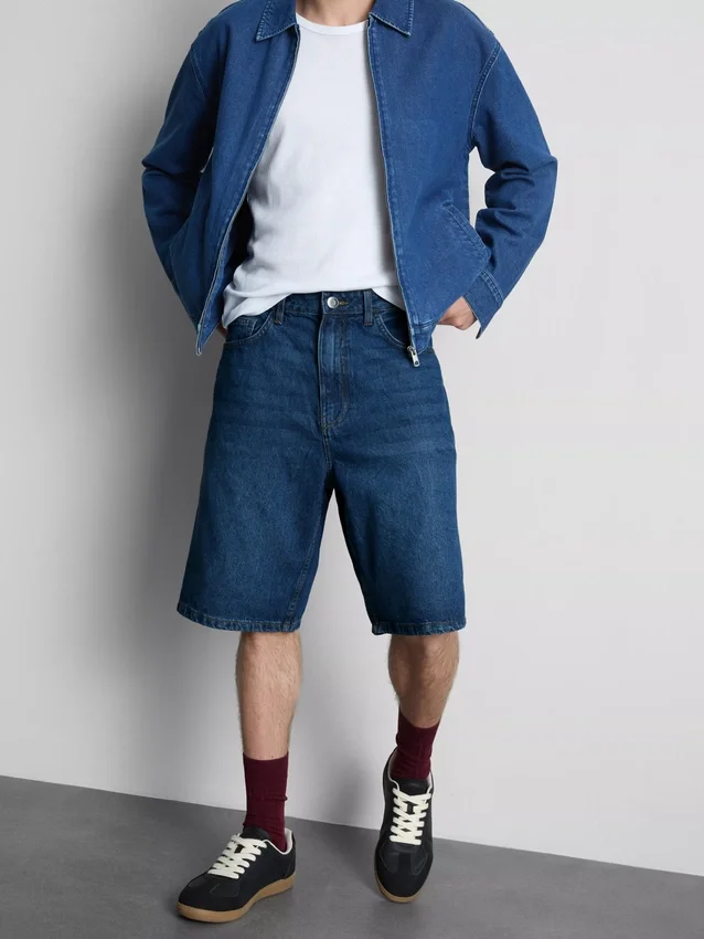 Pantalones cortos de mezclilla de corte holgado