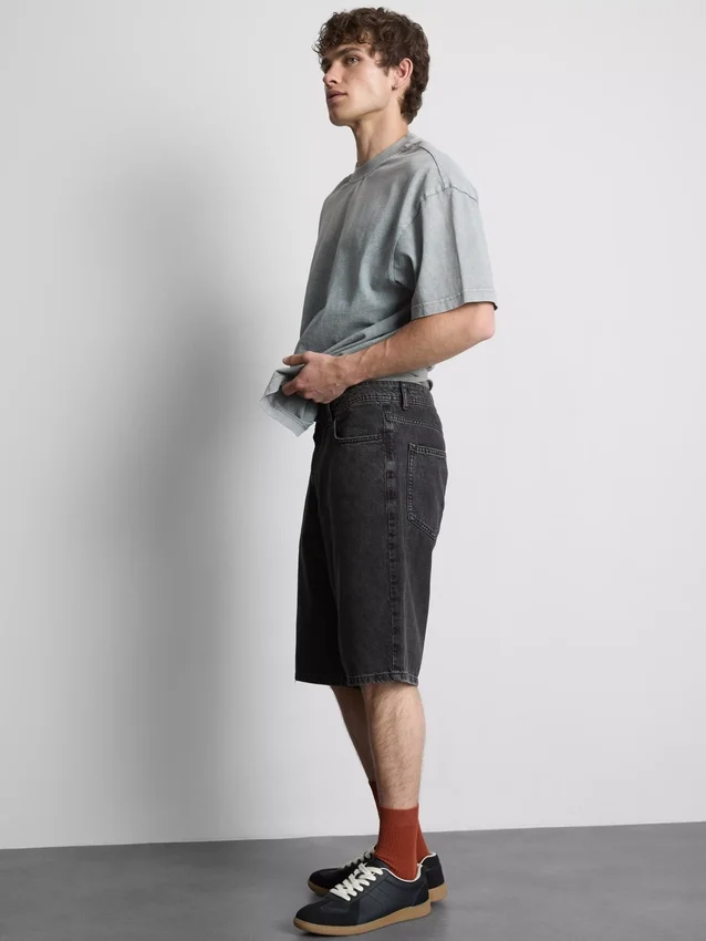 Pantalones cortos de mezclilla de corte holgado