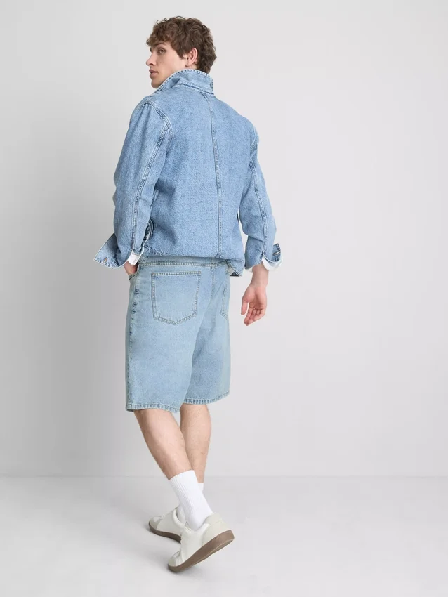 Pantalones cortos de mezclilla de corte holgado