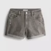 Pantalones cortos de mezclilla de talle medio con dobladillo
