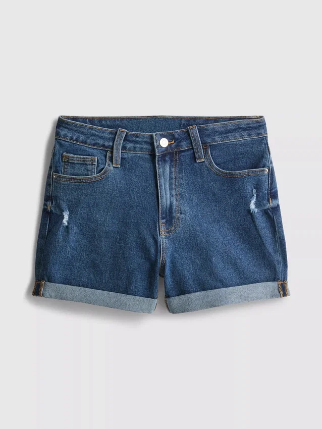 Pantalones cortos de mezclilla de talle medio con dobladillo