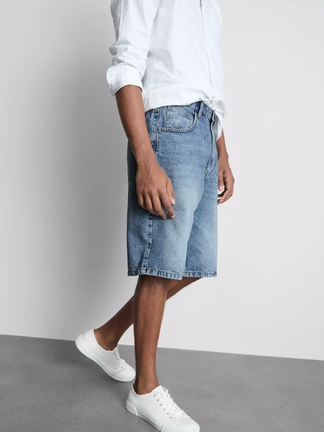 Pantalones cortos de mezclilla holgados de talle medio