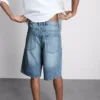 Pantalones cortos de mezclilla holgados de talle medio
