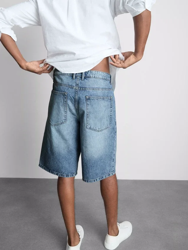Pantalones cortos de mezclilla holgados de talle medio
