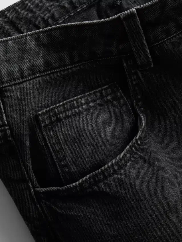 Pantalones cortos de mezclilla holgados de talle medio