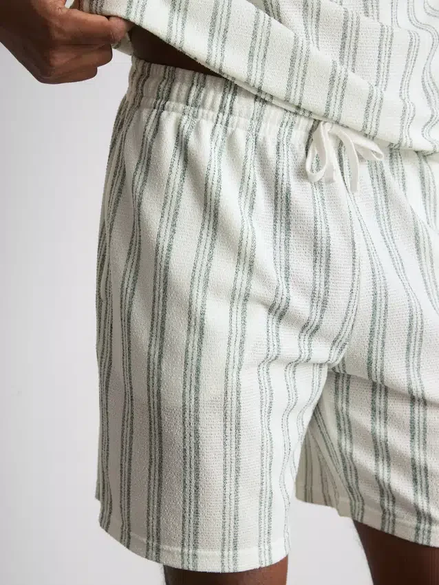 Pantalones cortos de pijama a rayas