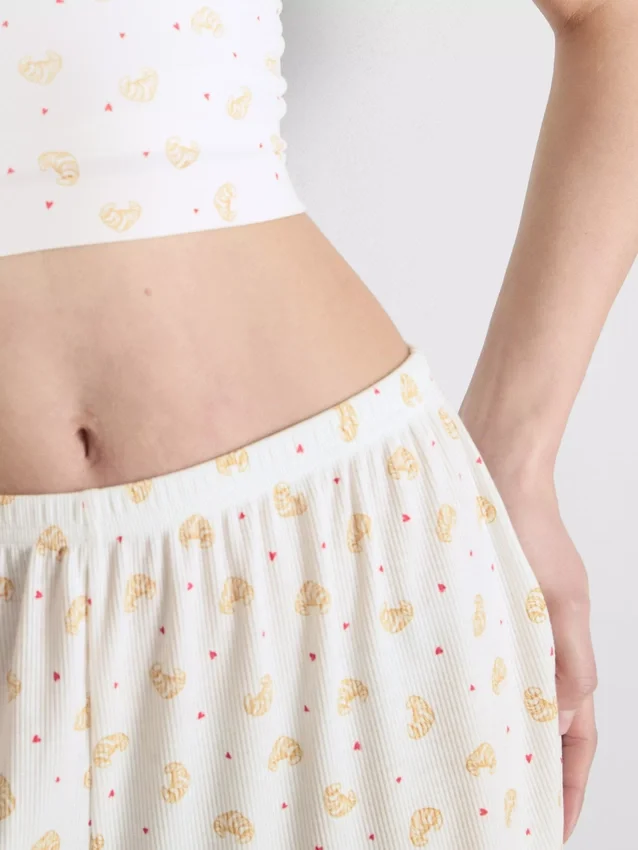 Pantalones cortos de pijama acanalados con estampado